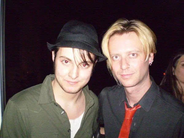 With Andy (Bluvertigo)